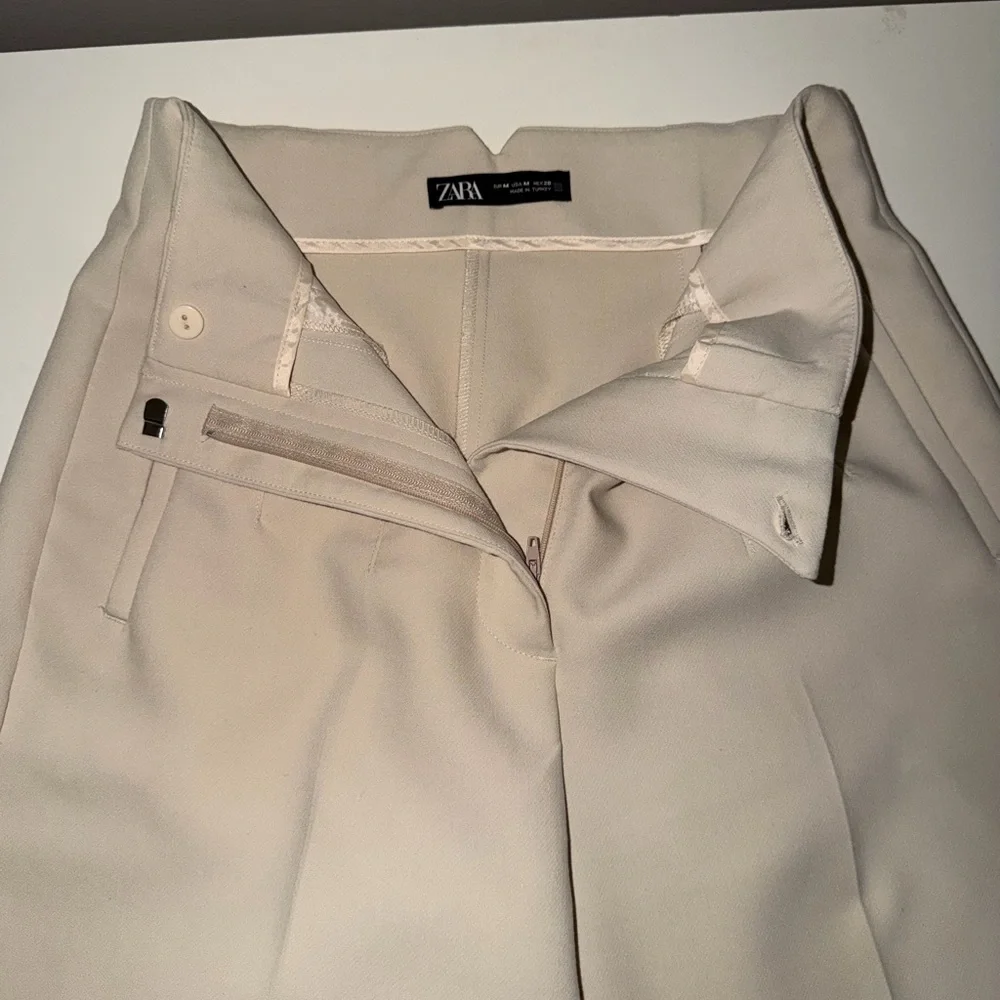 ZARA Light Beige Tailored Trousers - Picture 3 of 4